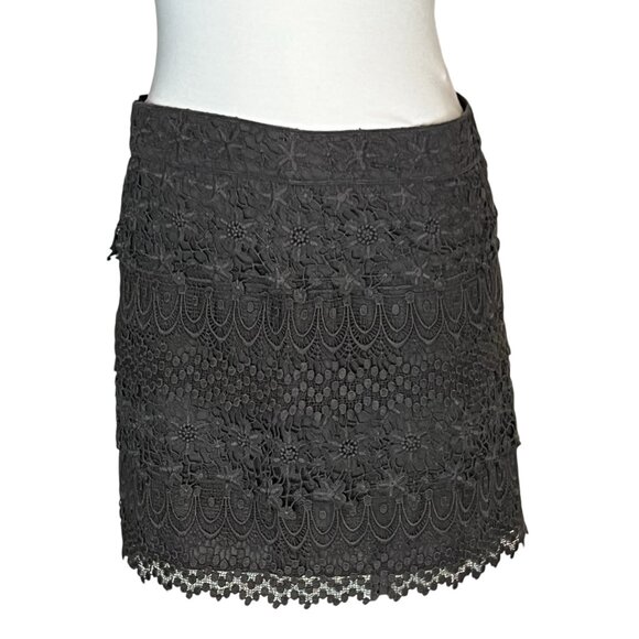 American Eagle crochet lace grey mini skirt size 12 NWT - Picture 1 of 12